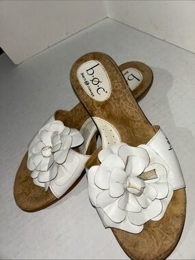 b.o.c. White Floral Leather Slide Sandals for Women